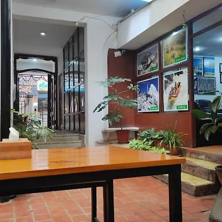 Hotel Holy Inn